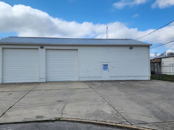 705 Ridgeway Ave , Shelbyville, TN 37160