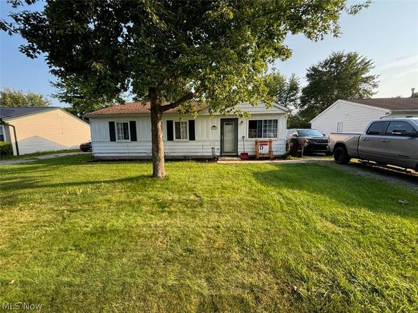 9888 Short Drive , Windham, OH 44288