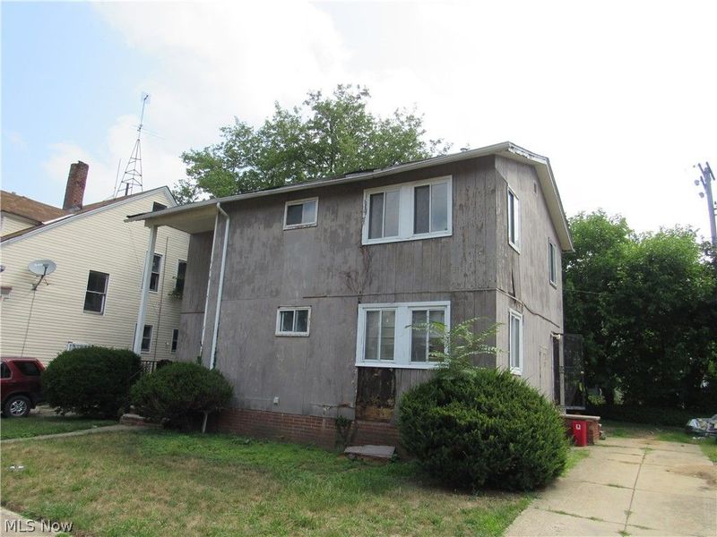 1393 E 89th Street , Cleveland, OH 44106 Photo 3