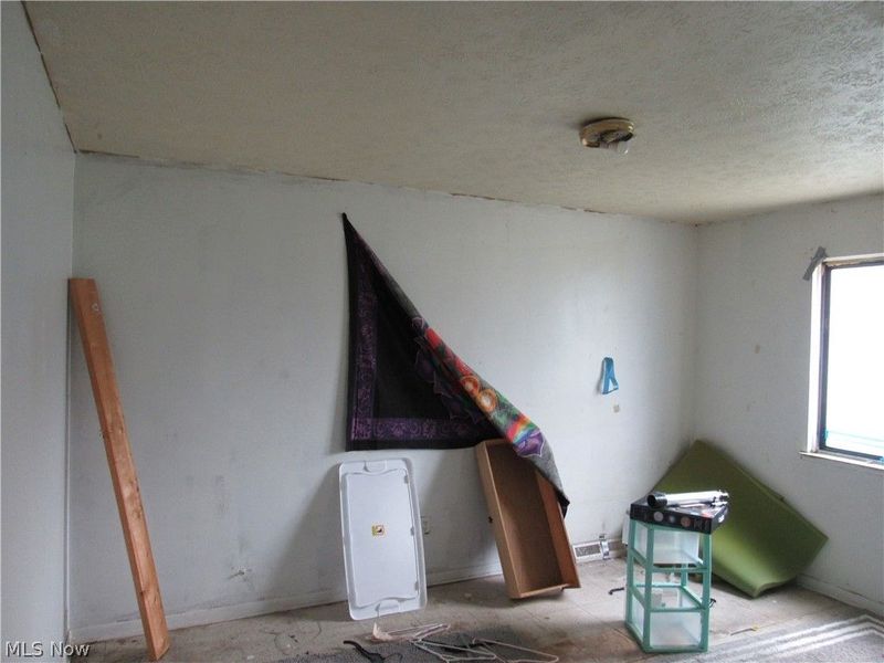 1393 E 89th Street , Cleveland, OH 44106 Photo 7