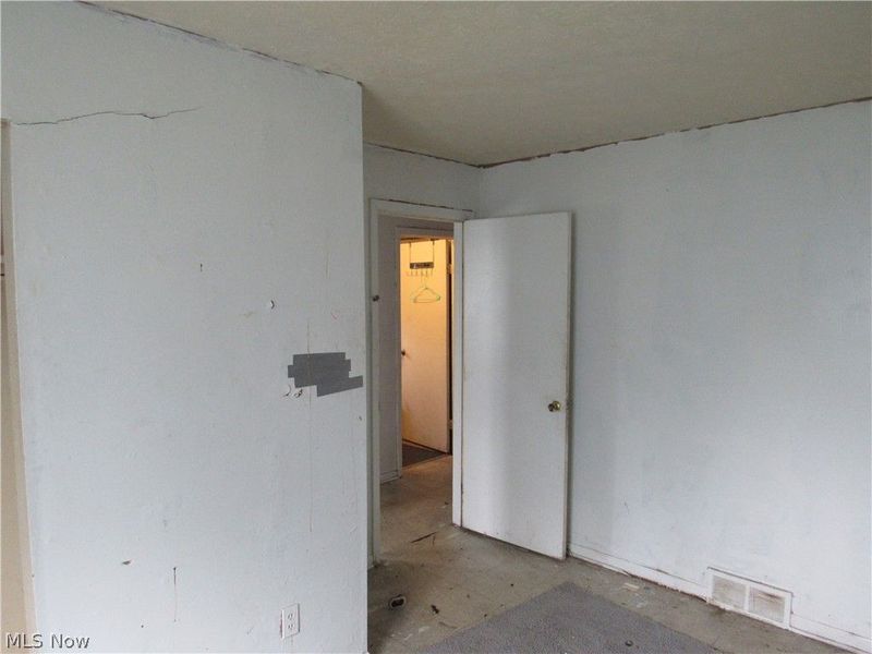 1393 E 89th Street , Cleveland, OH 44106 Photo 9