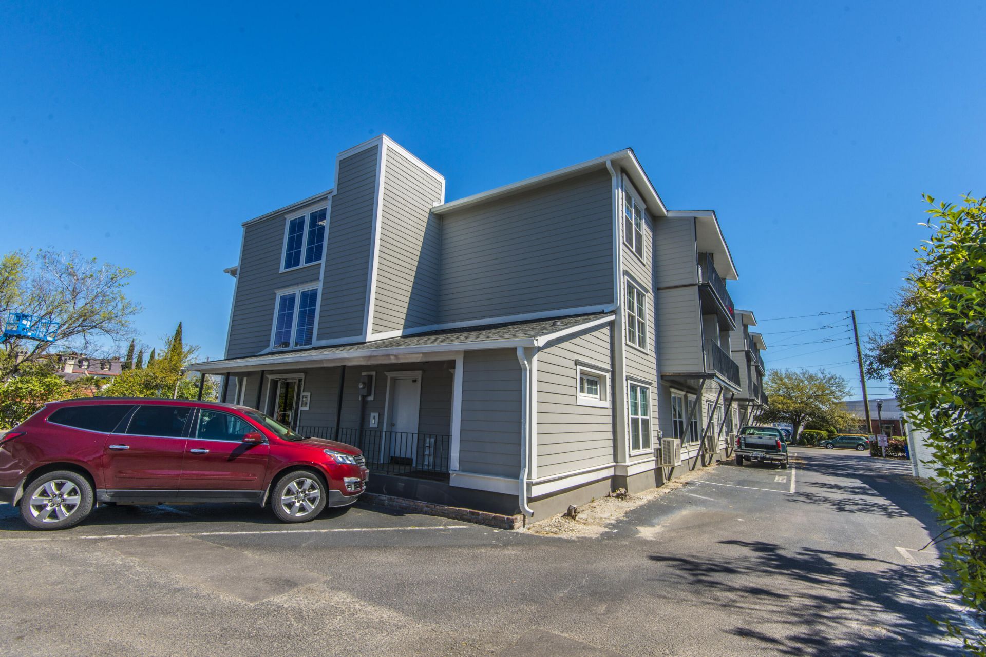 259 E Bay Street Photo 4