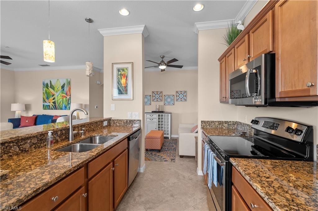 9723 Acqua Ct, Unit 345, Naples, FL 34113 Photo