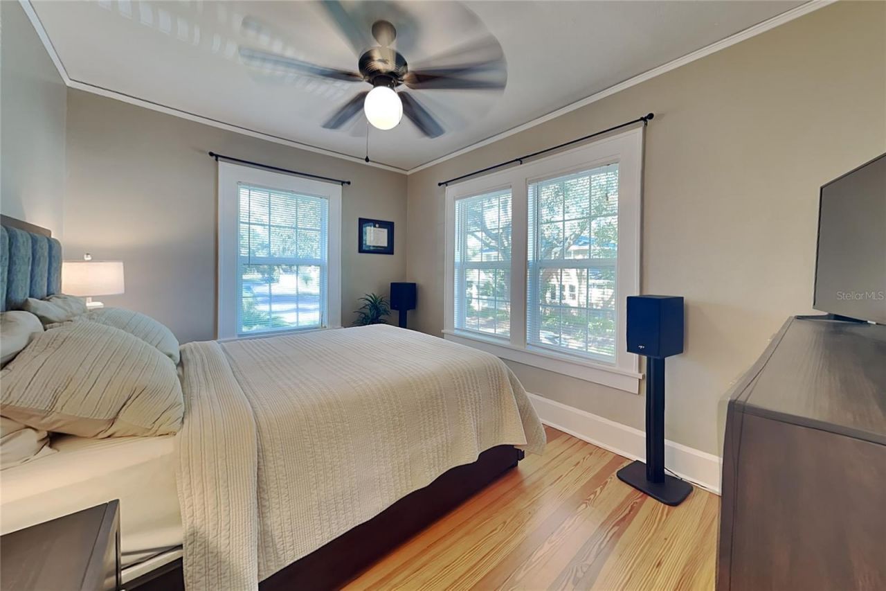 1601 11 Street N, Saint Petersburg, FL 33704 Photo