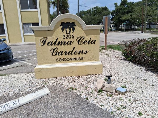 3206 W AZEELE STREET , Unit 130, TAMPA, FL 33609