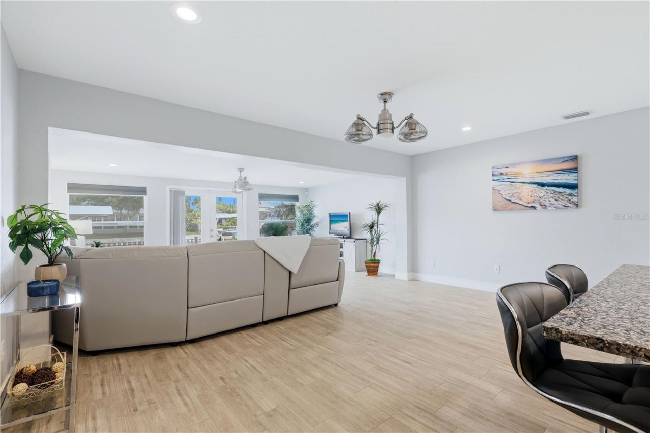 712 Poinsettia Avenue, Ellenton, FL 34222 Photo