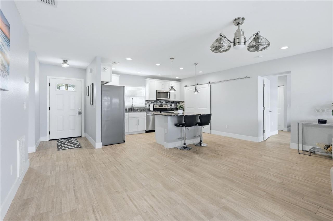 712 Poinsettia Avenue, Ellenton, FL 34222 Photo