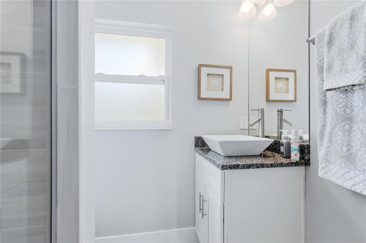 712 Poinsettia Avenue, Ellenton, FL 34222 Photo