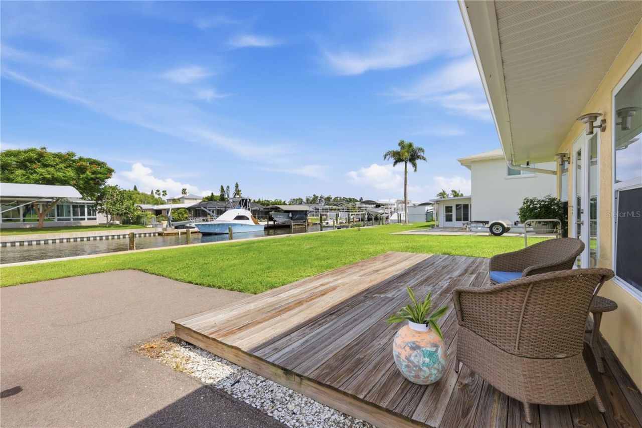 712 Poinsettia Avenue, Ellenton, FL 34222 Photo