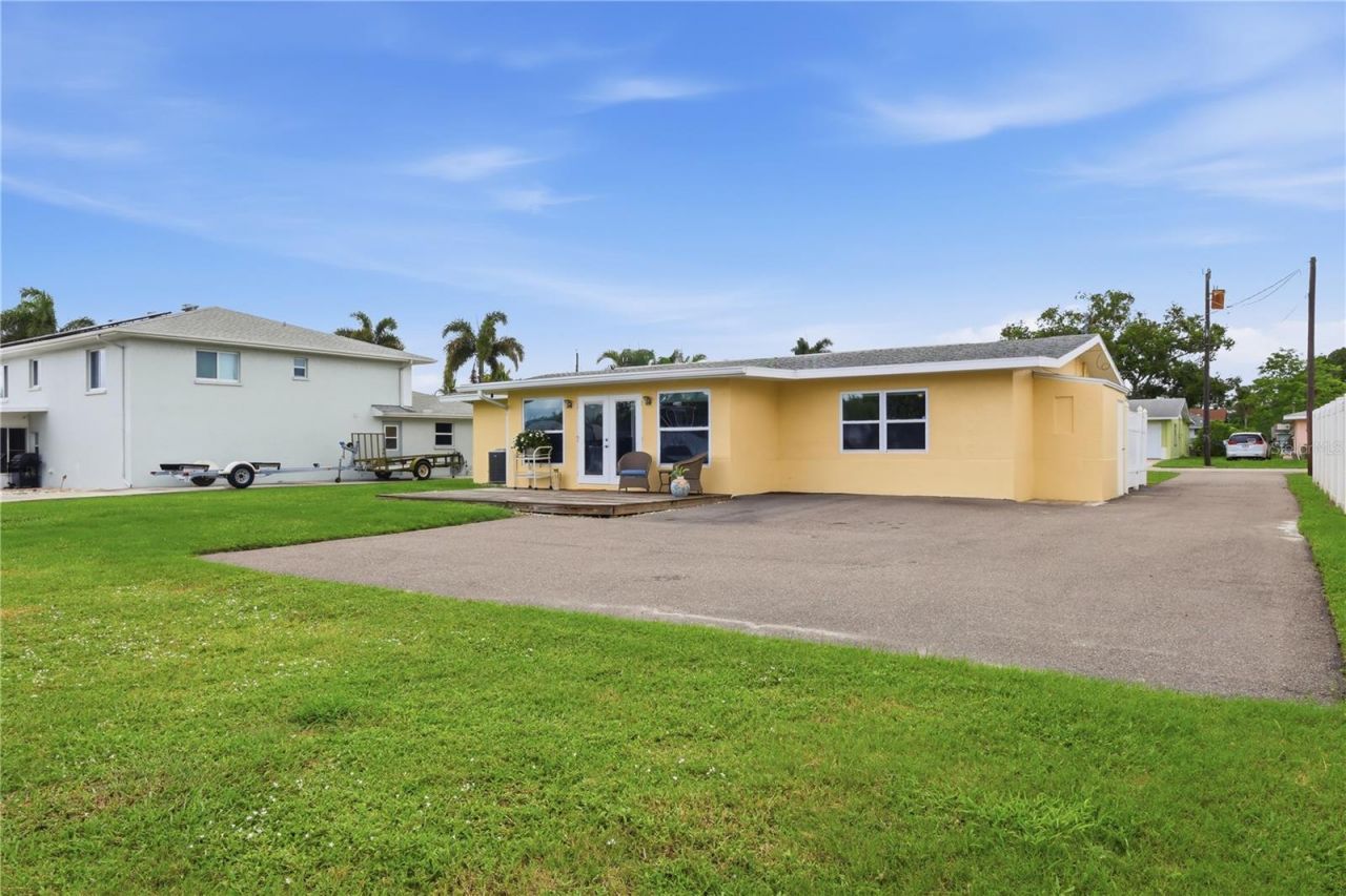 712 Poinsettia Avenue, Ellenton, FL 34222 Photo