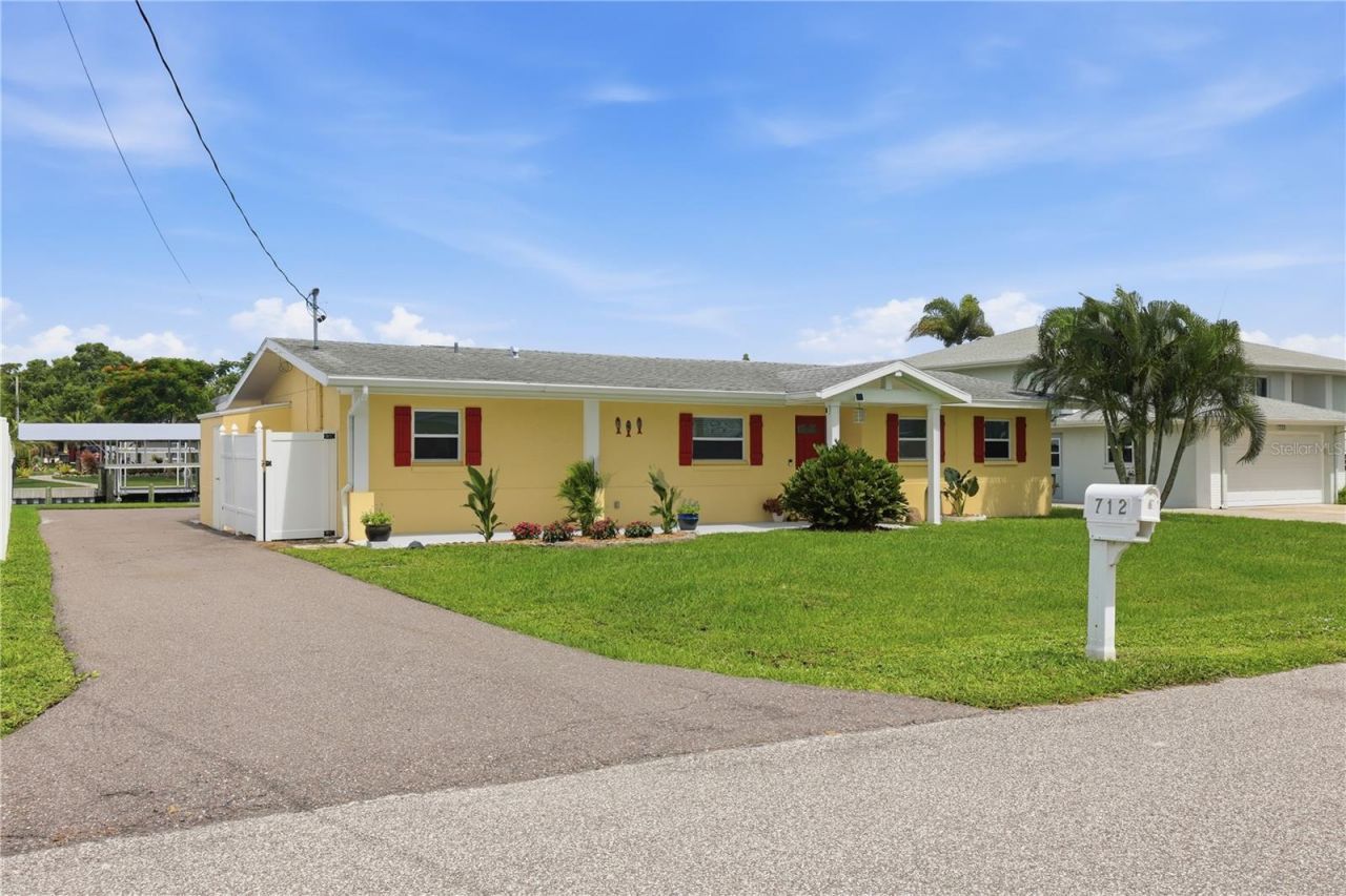 712 Poinsettia Avenue, Ellenton, FL 34222 Photo