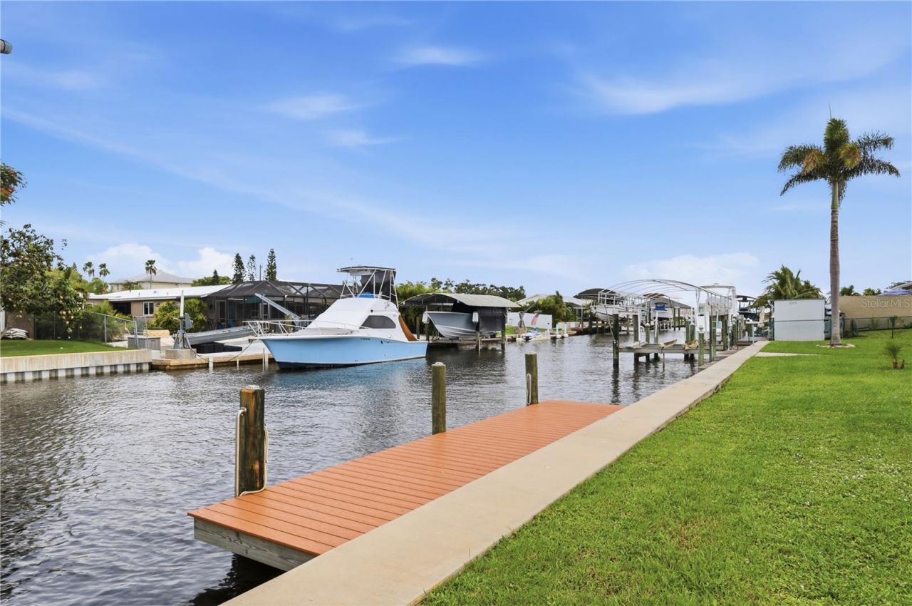 712 Poinsettia Avenue, Ellenton, FL 34222 Photo