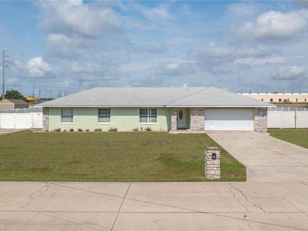 411 COUNTRY PINE ROAD , HAINES CITY, FL 33844