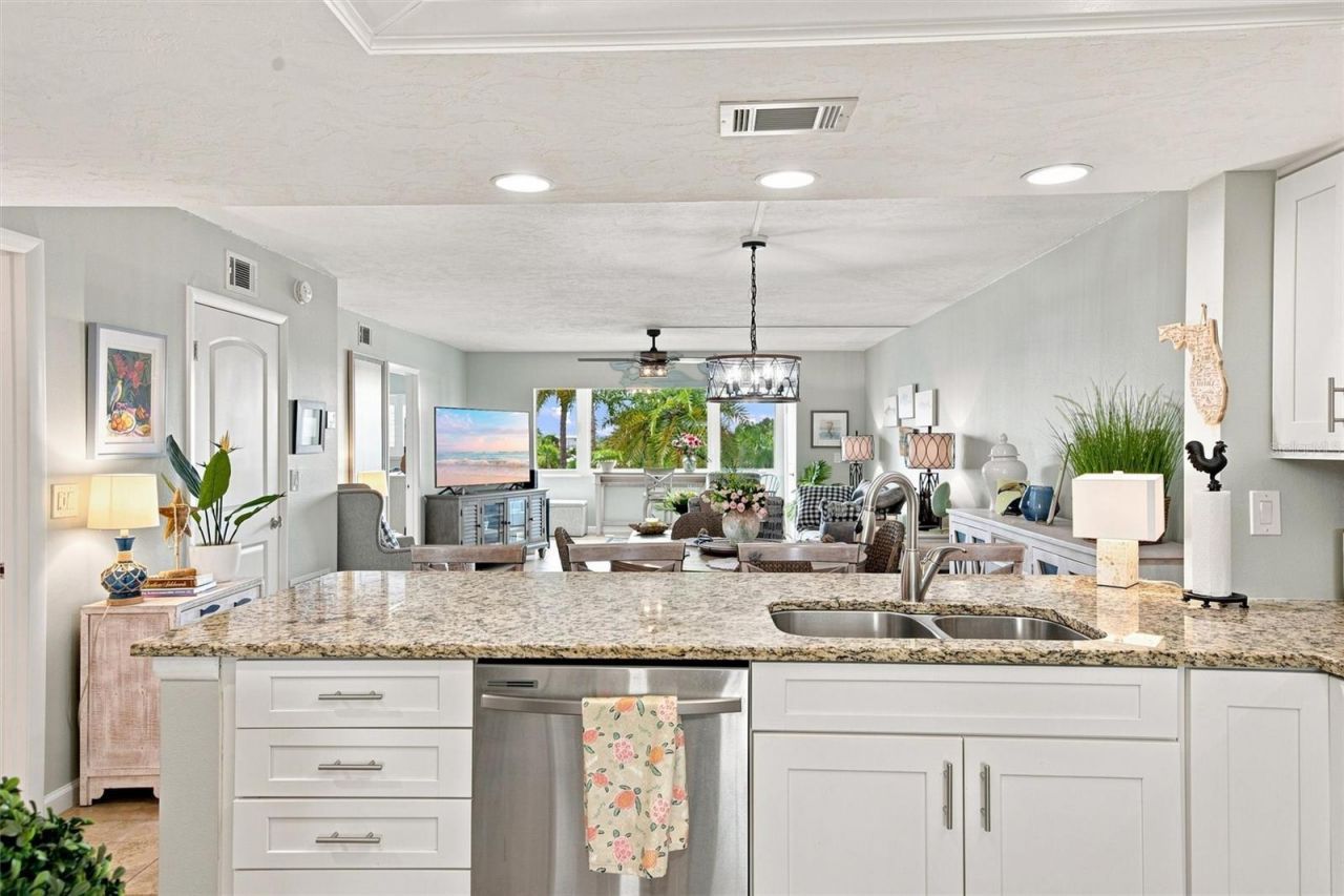 9604 Cortez Road W, Unit 422, Bradenton, FL 34210 Photo
