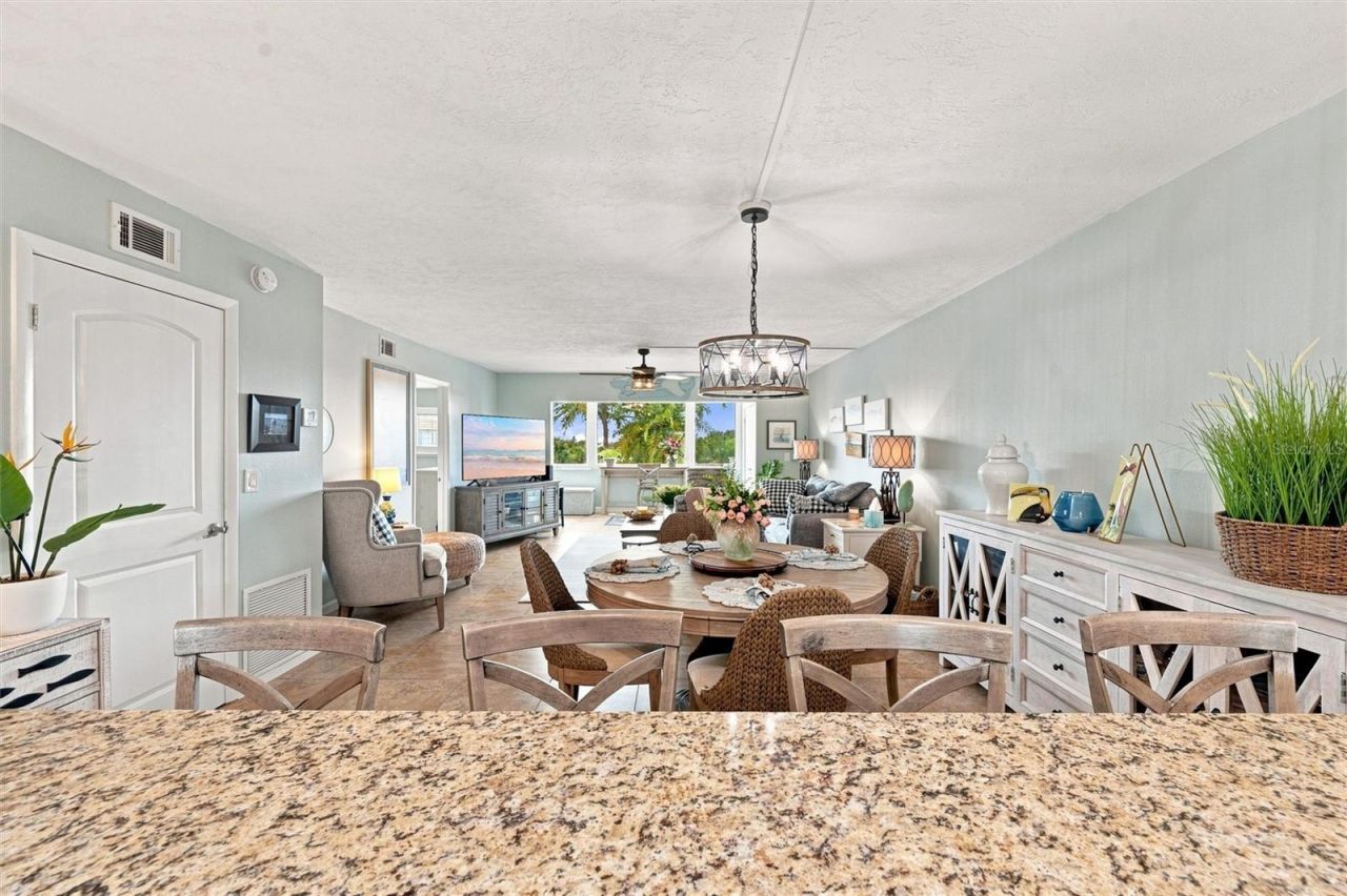 9604 Cortez Road W, Unit 422, Bradenton, FL 34210 Photo