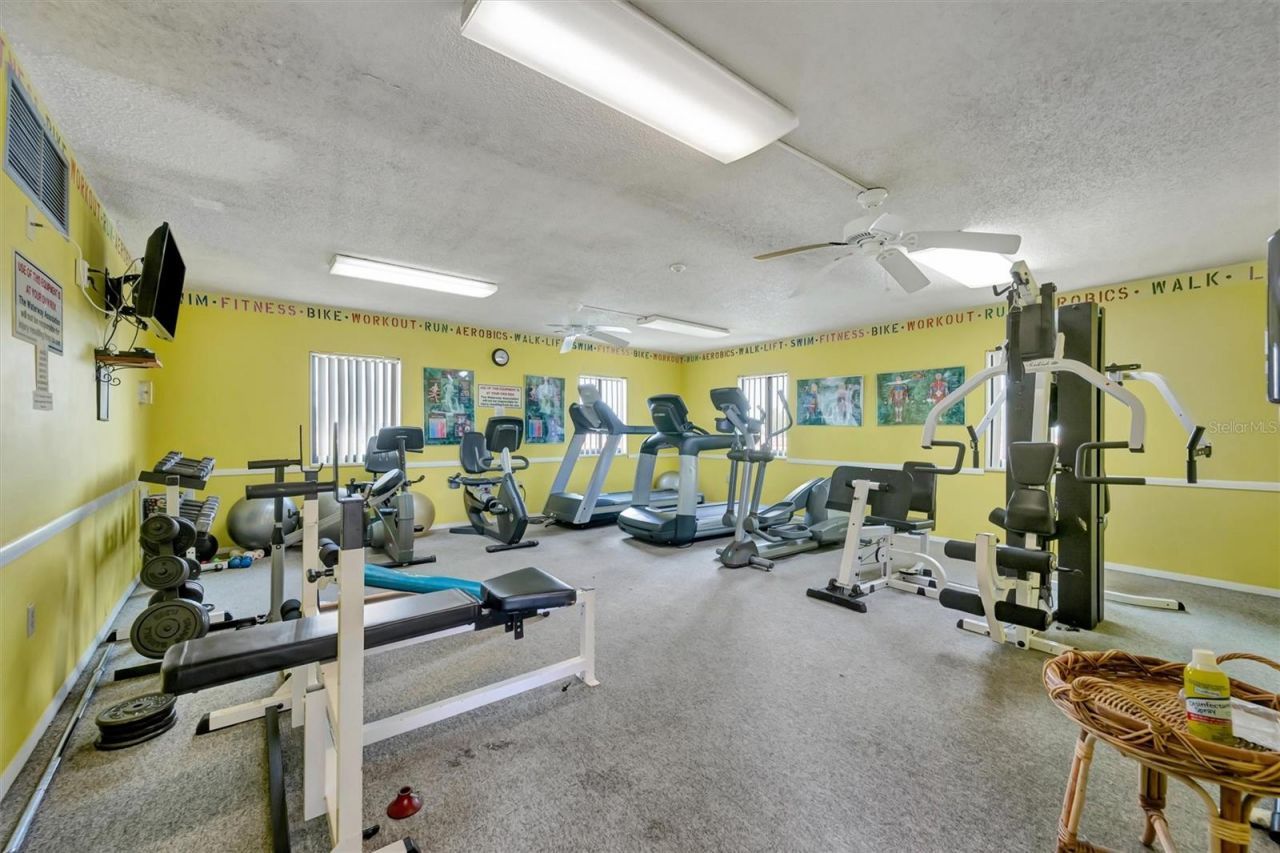 9604 Cortez Road W, Unit 422, Bradenton, FL 34210 Photo