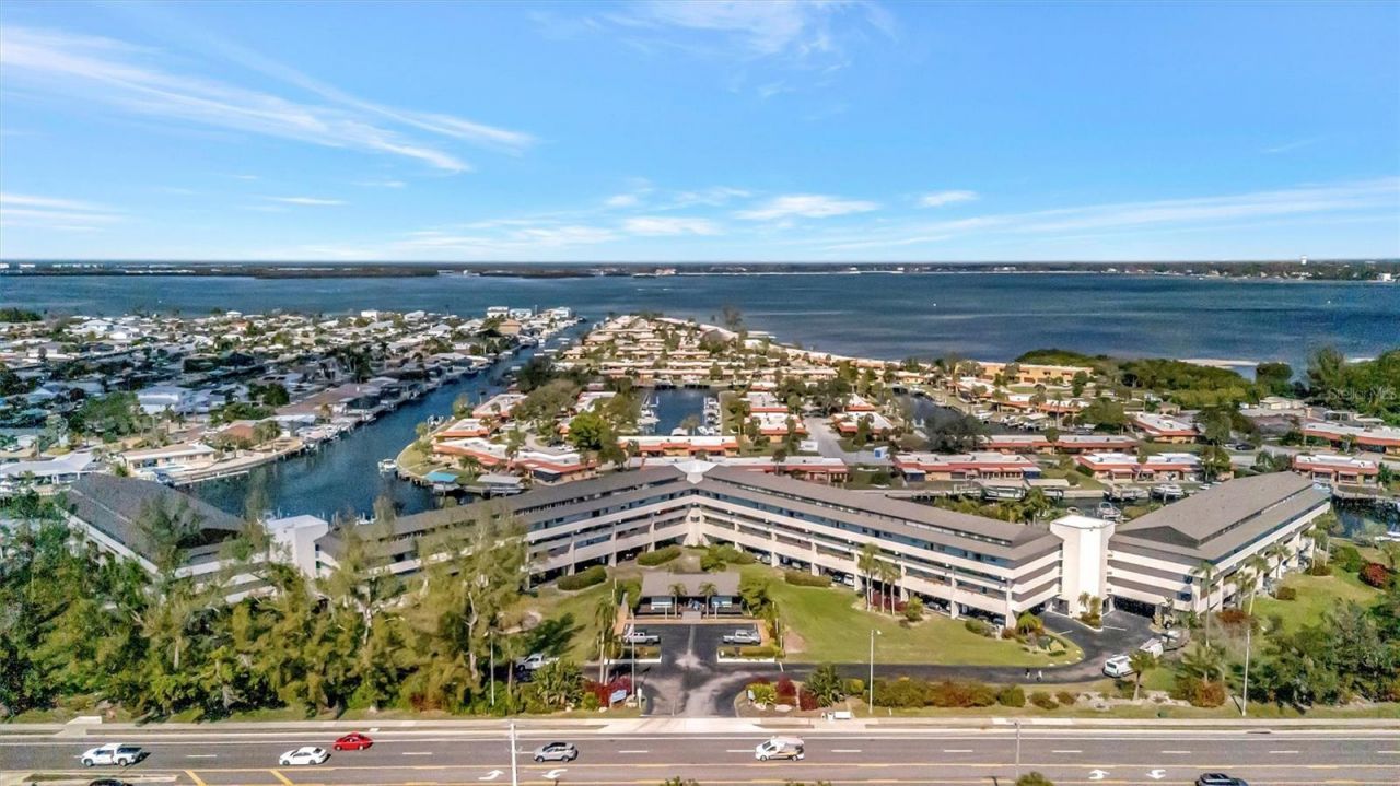 9604 Cortez Road W, Unit 422, Bradenton, FL 34210 Photo