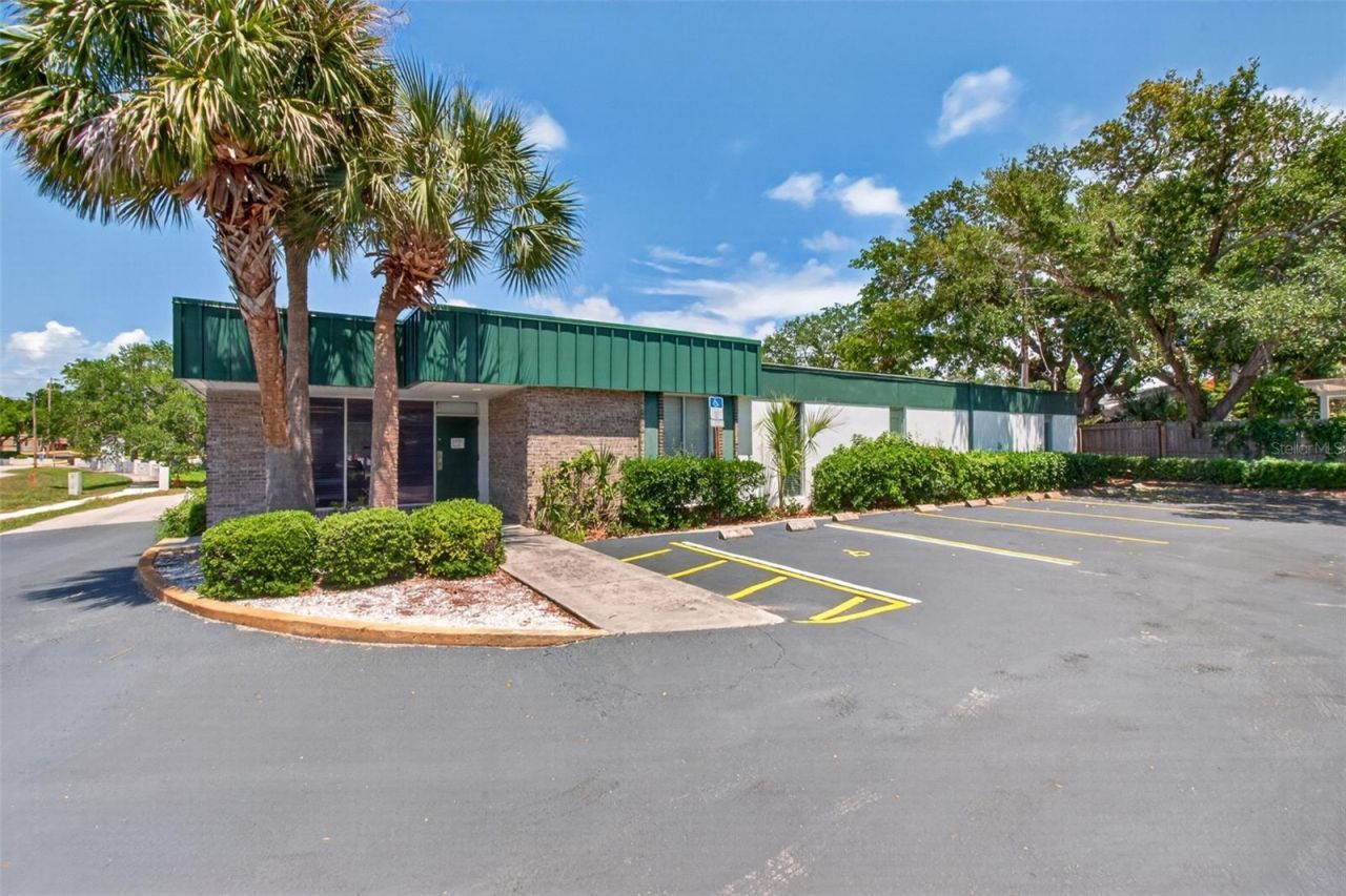 2039 Indian Rocks Road S, Largo, FL 33774 Photo