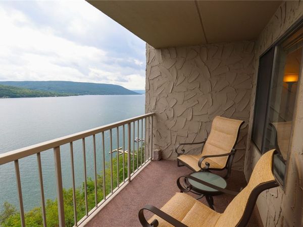 167 Cliffside Drive , Canandaigua, NY 14424
