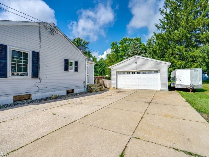 88 Taylor Road , Barberton, OH 44203 Photo 3