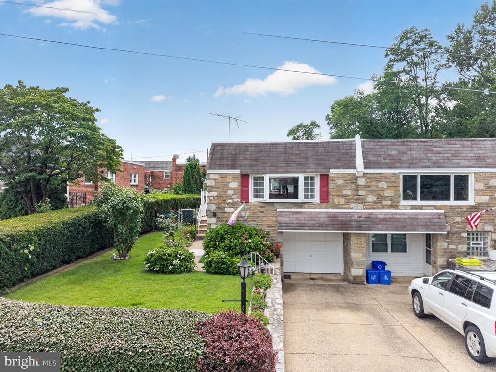 3742 Pearson Avenue, Philadelphia, PA 19114 Main Photo