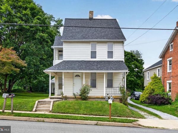 154 S MAIN STREET, SEVEN VALLEYS, PA 17360