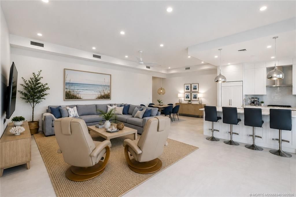 51 SE Seminole Street, Unit 205, Stuart, FL 34994 Photo