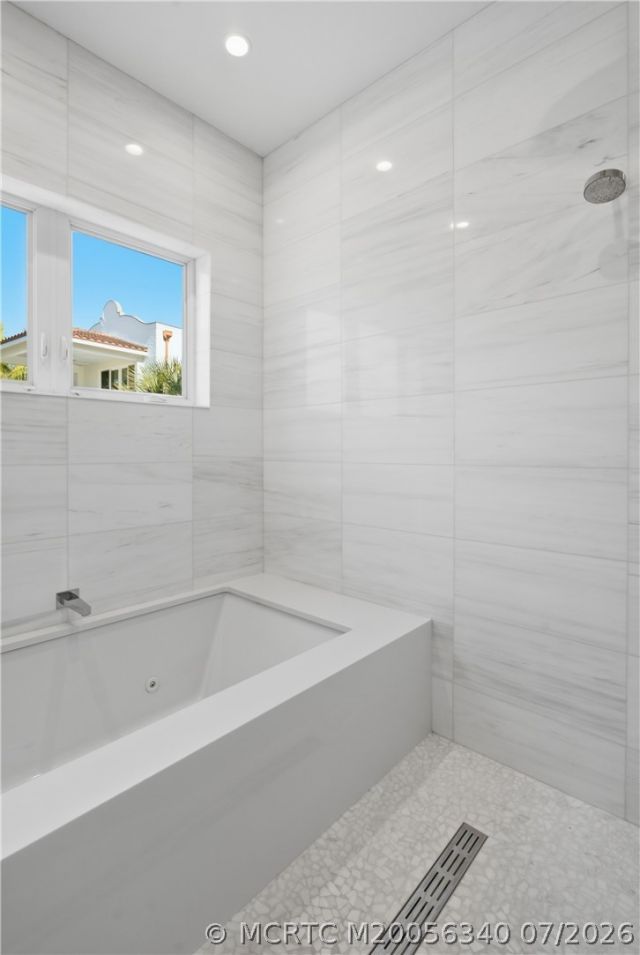 51 SE Seminole Street, Unit 205, Stuart, FL 34994 Photo
