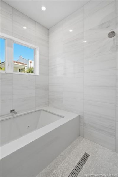 51 SE Seminole Street, Unit 205, Stuart, FL 34994 Photo