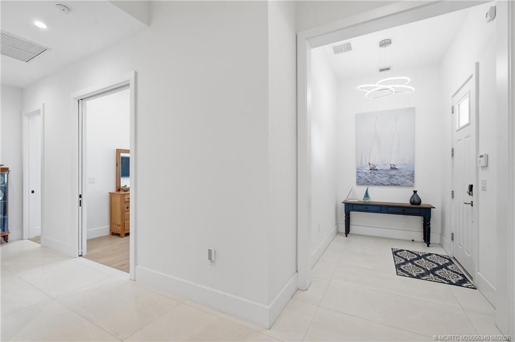 51 SE Seminole Street, Unit 205, Stuart, FL 34994 Photo