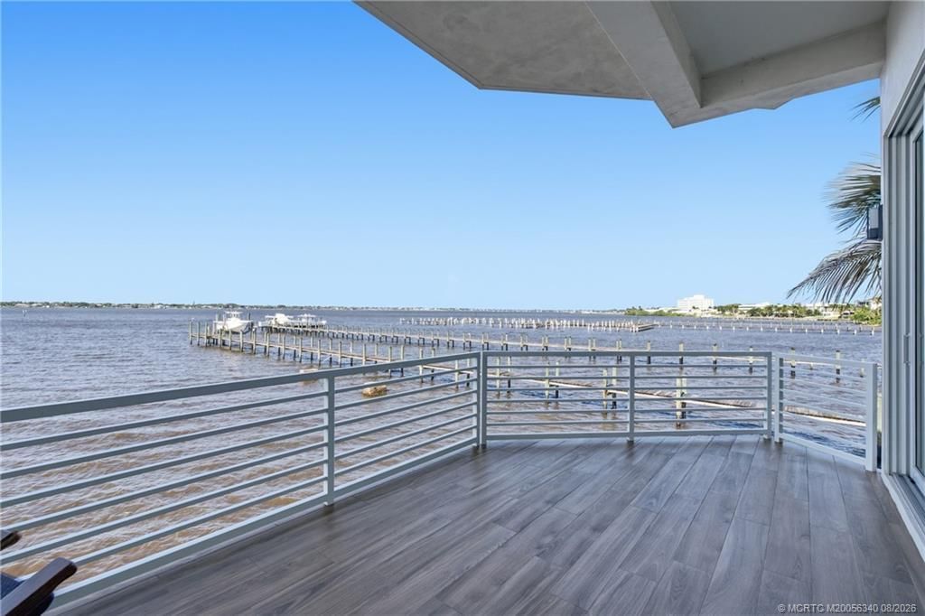 51 SE Seminole Street, Unit 205, Stuart, FL 34994 Photo