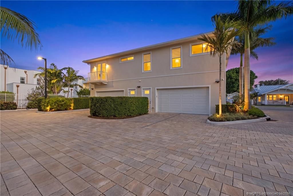 51 SE Seminole Street, Unit 205, Stuart, FL 34994 Photo