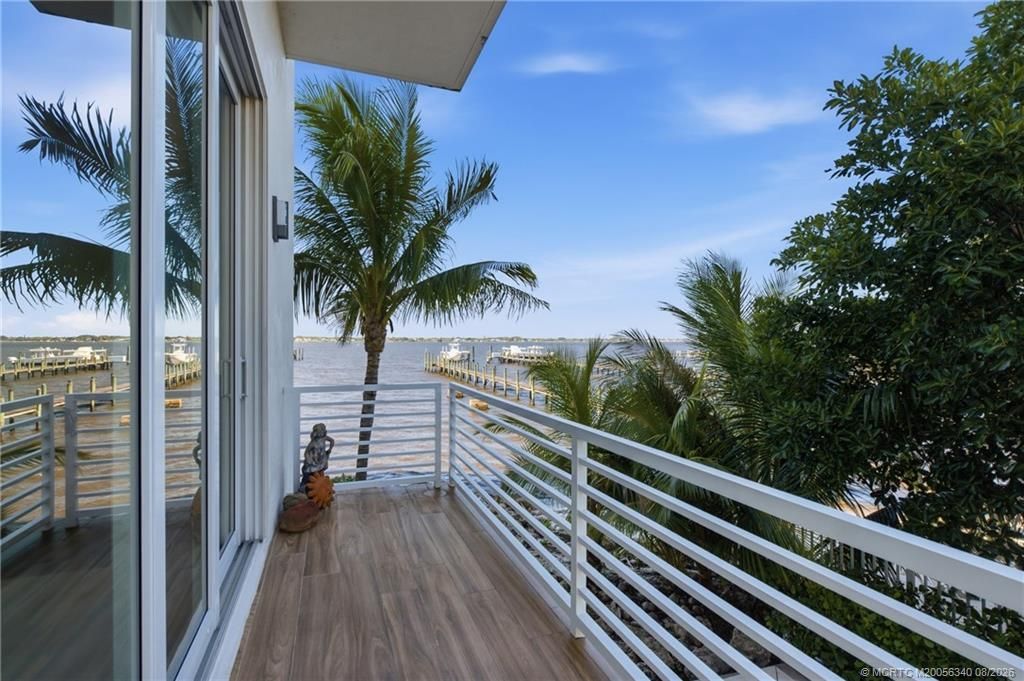 51 SE Seminole Street, Unit 205, Stuart, FL 34994 Photo