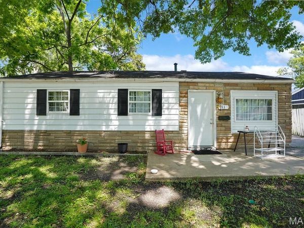 11 Saint Lambert Drive, Cahokia, IL 62206