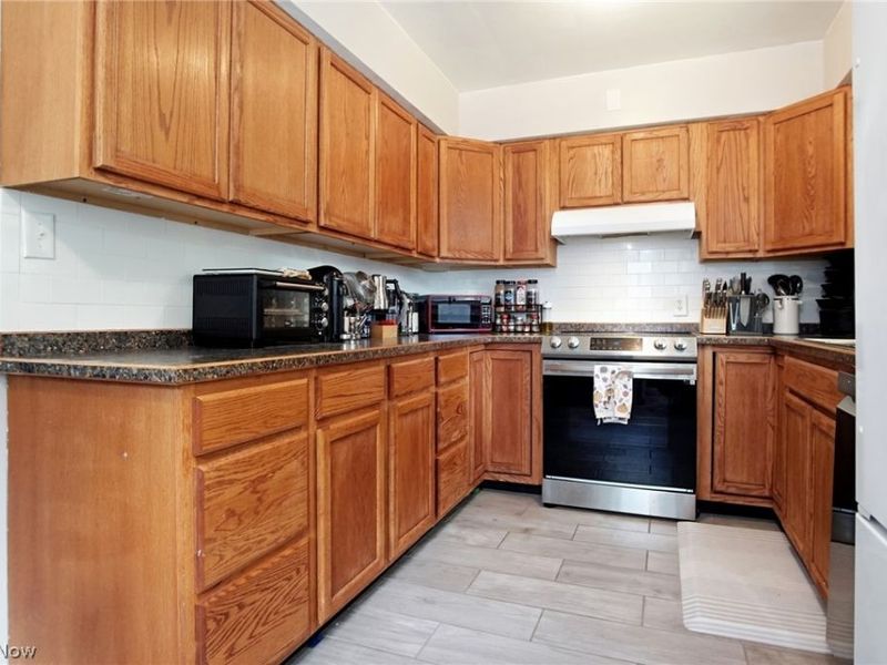 248 Jennings Avenue , Cuyahoga Falls, OH 44221 Photo 9