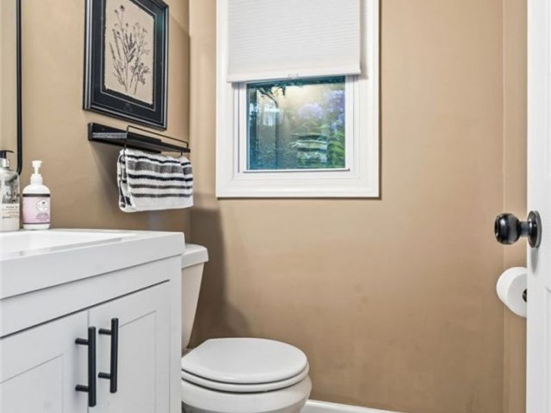 1884 Spring Valley Avenue NW, Canton, OH 44708 Photo 18