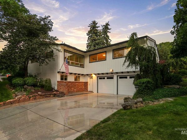 820 N Argyll Dr, Boise, ID 83702