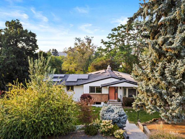 820 N Argyll Dr, Boise, ID 83702