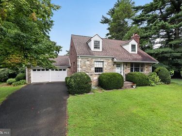 568 HILLCREST AVENUE, GLENSIDE, PA 19038