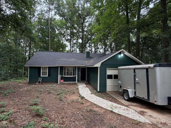 1094 Crystal Lake Road, Atlanta, GA 30349