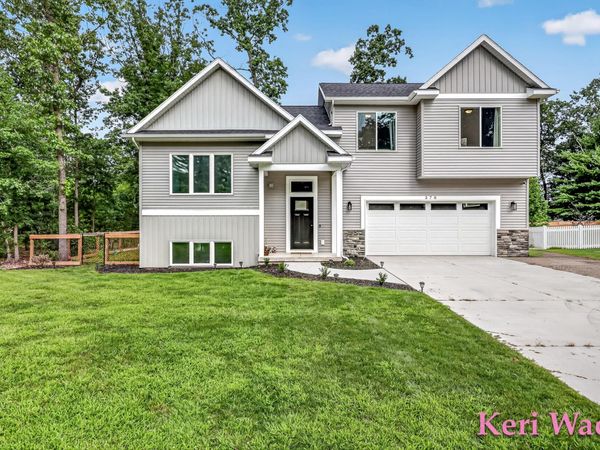 370 Chopin Drive, Muskegon, MI 49442