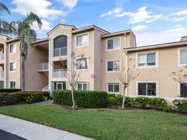 1550 S 42nd Circle, Unit 309, Vero Beach, FL 32967