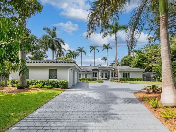 913 Coconut Drive, Fort Lauderdale, FL 33315