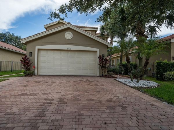 10941 Bitternut Hickory Lane, Boynton Beach, FL 33437
