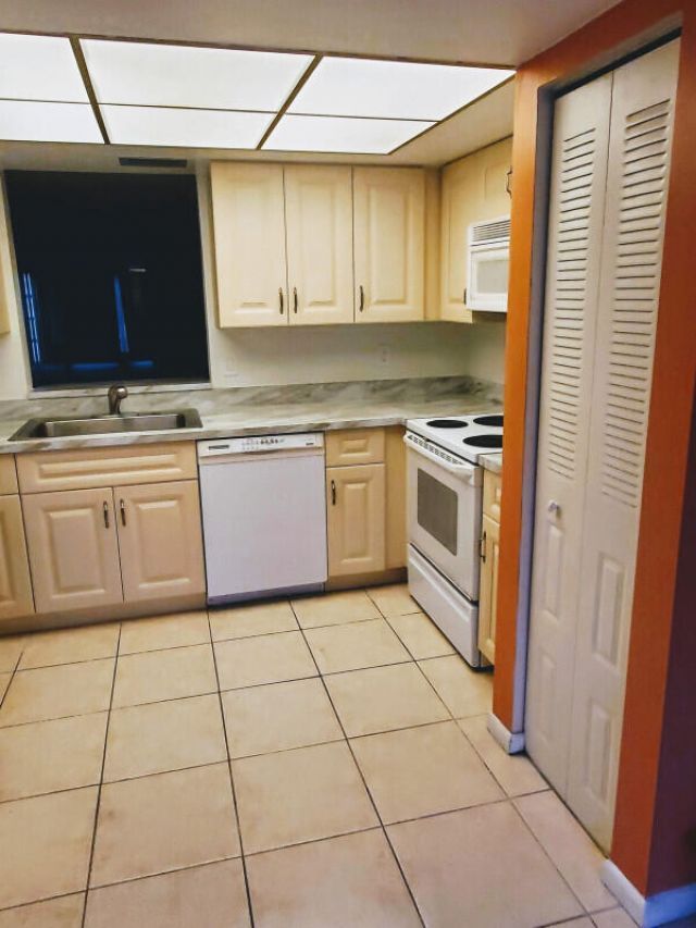 1060 NW 80th Avenue, Unit 104, Margate, FL 33063 Photo