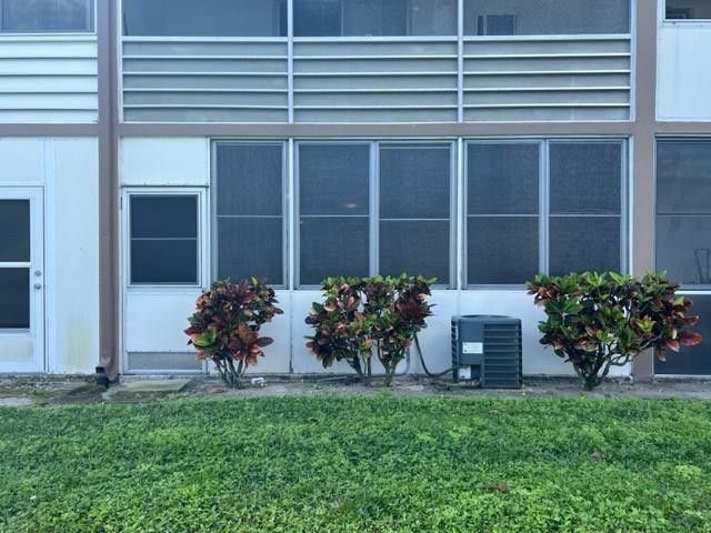 11 Cambridge A, Unit 11, West Palm Beach, FL 33417 Photo