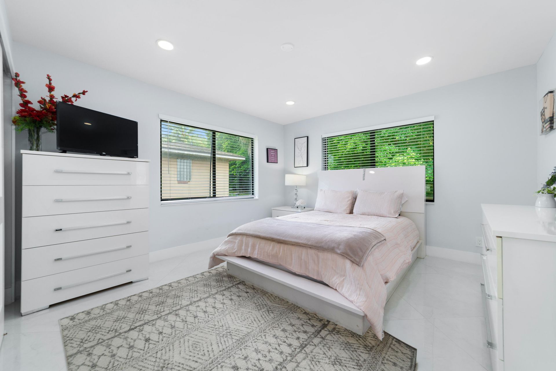 324 Bamboo Road, Palm Beach Shores, FL 33404 Photo