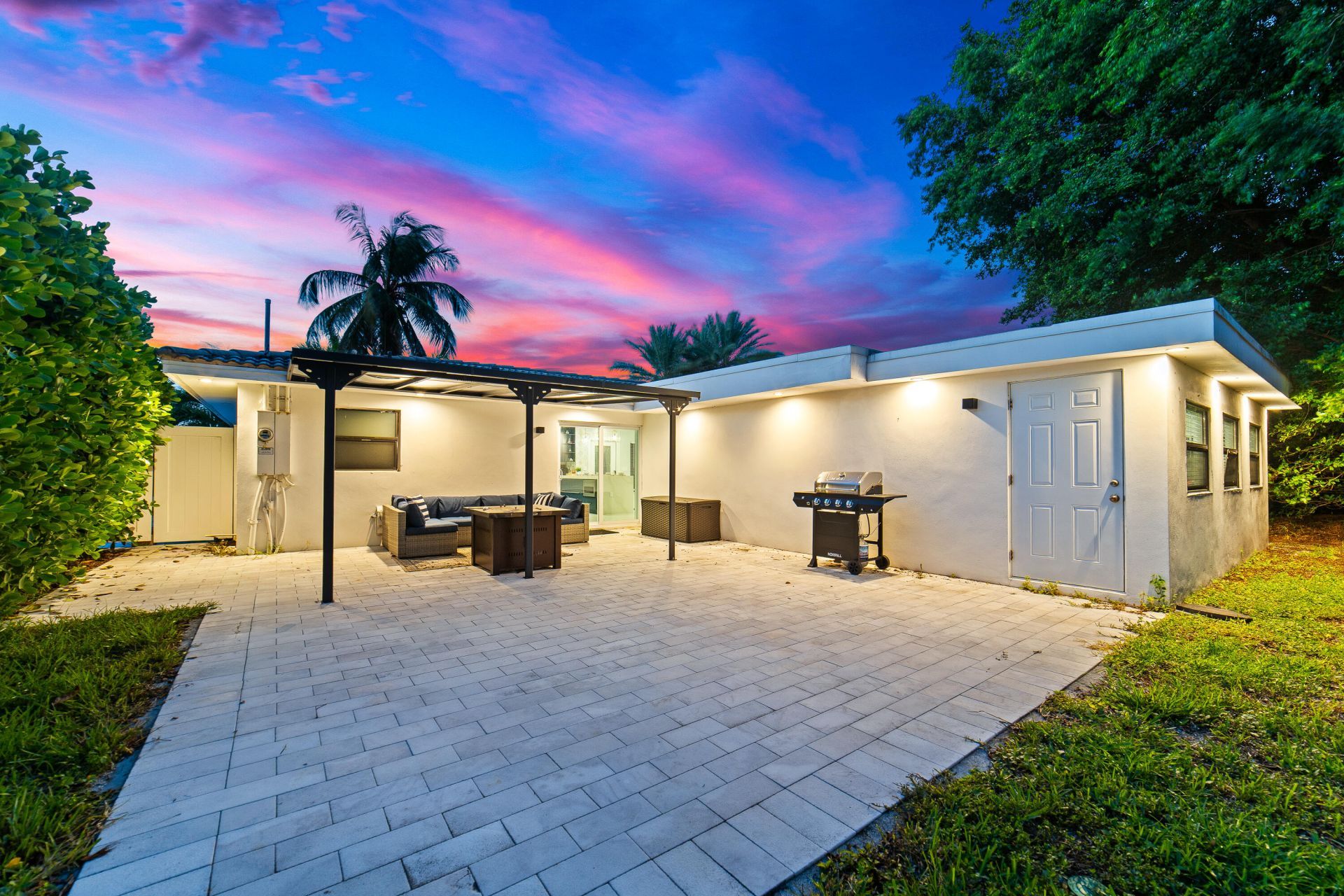 324 Bamboo Road, Palm Beach Shores, FL 33404 Photo