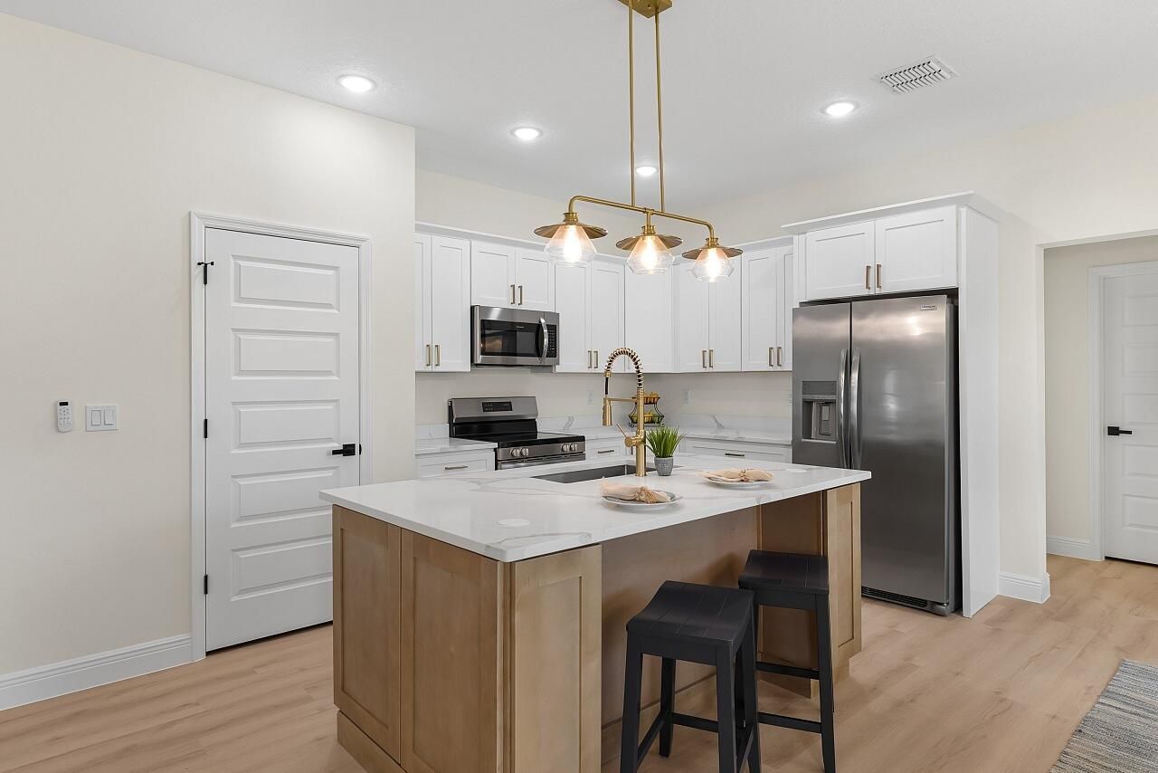 8236 104th Court, Vero Beach, FL 32967 Photo