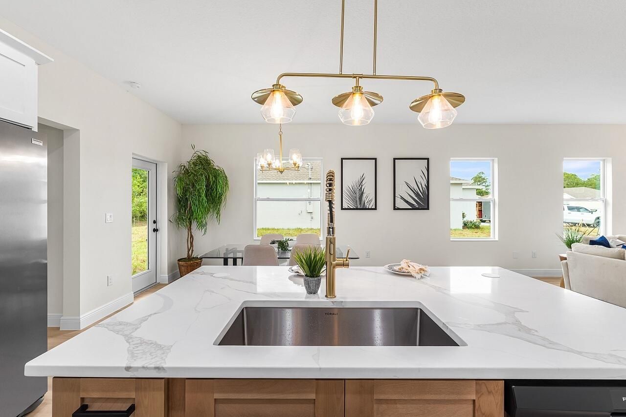 8236 104th Court, Vero Beach, FL 32967 Photo